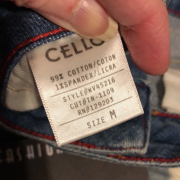 COPY - Fashion Nova Distressed Shorts - Picture 2 of 5